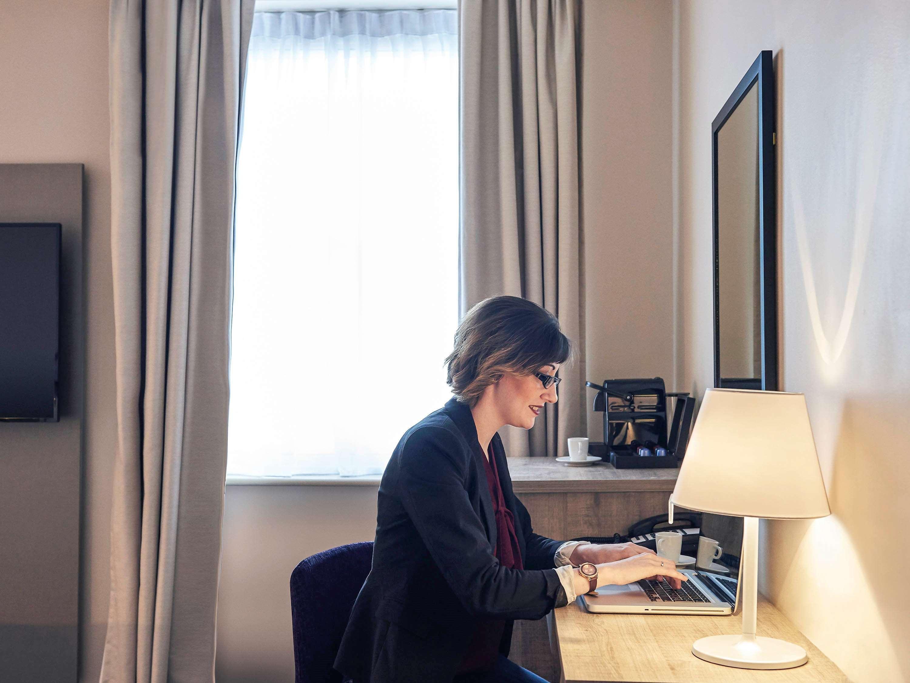 Exeter Rougemont Hotel By Sunday Εξωτερικό φωτογραφία