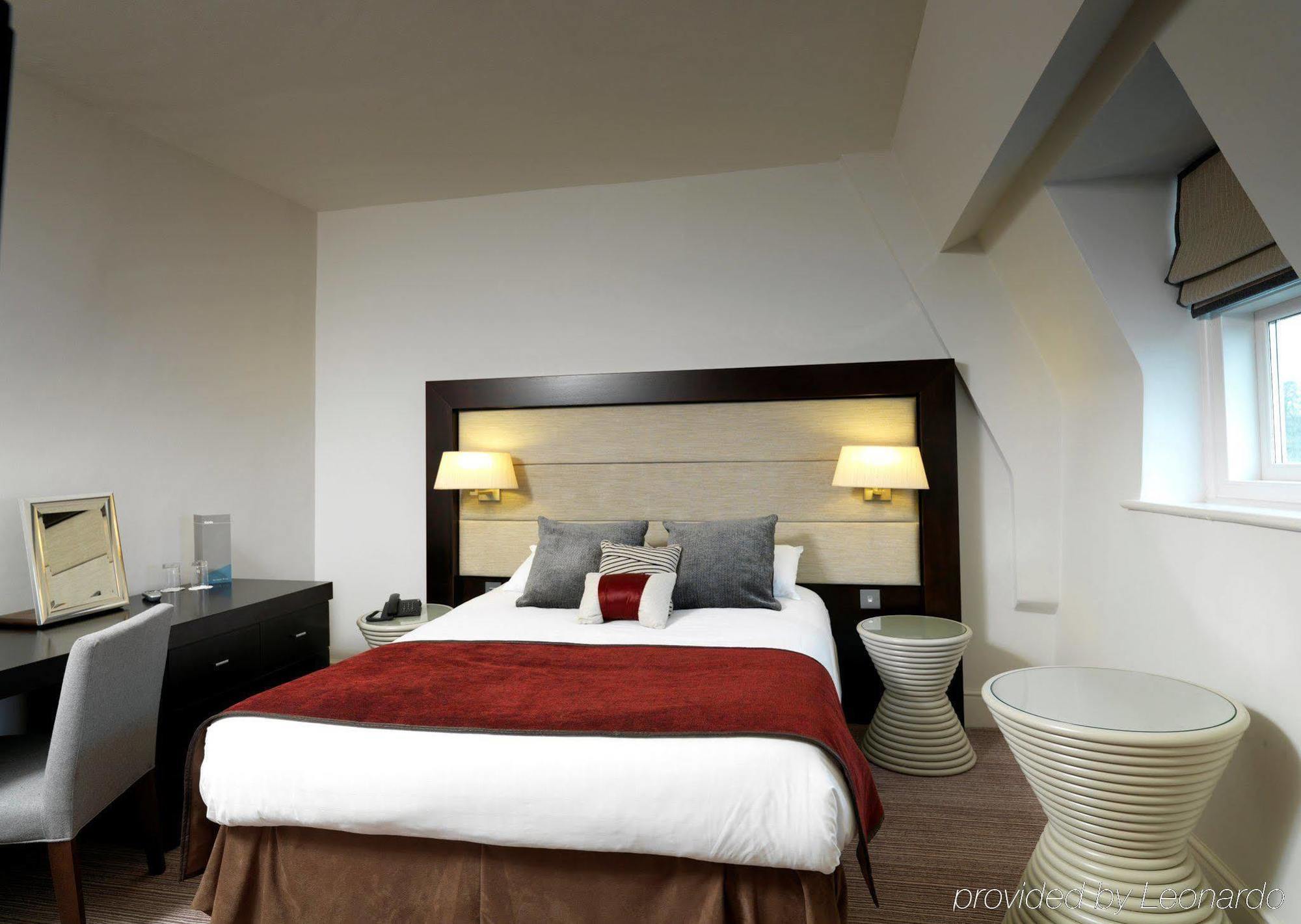 Exeter Rougemont Hotel By Sunday Δωμάτιο φωτογραφία